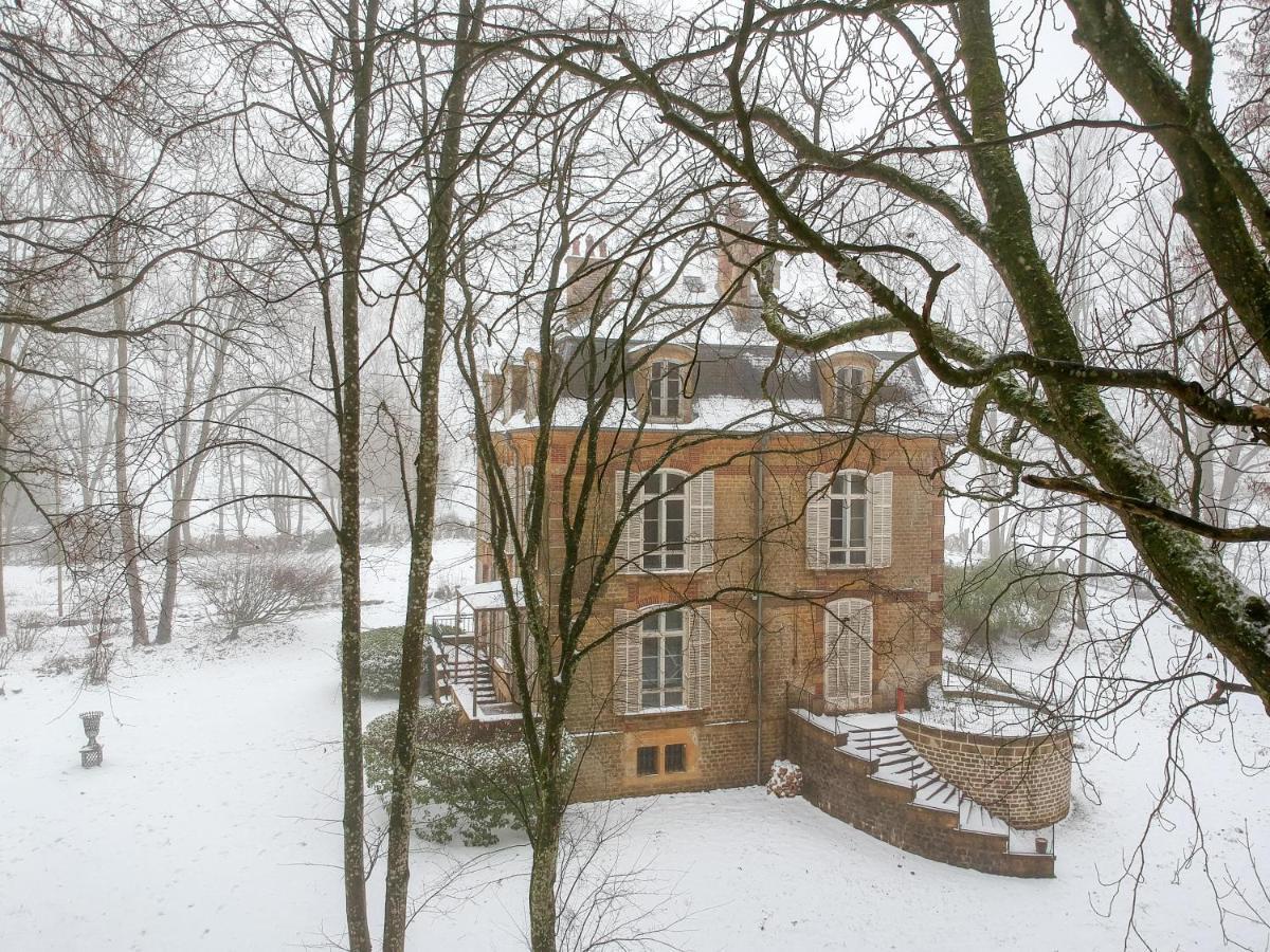 Private Castle With Park - Chateau Guillermo La Moncelle Exterior photo