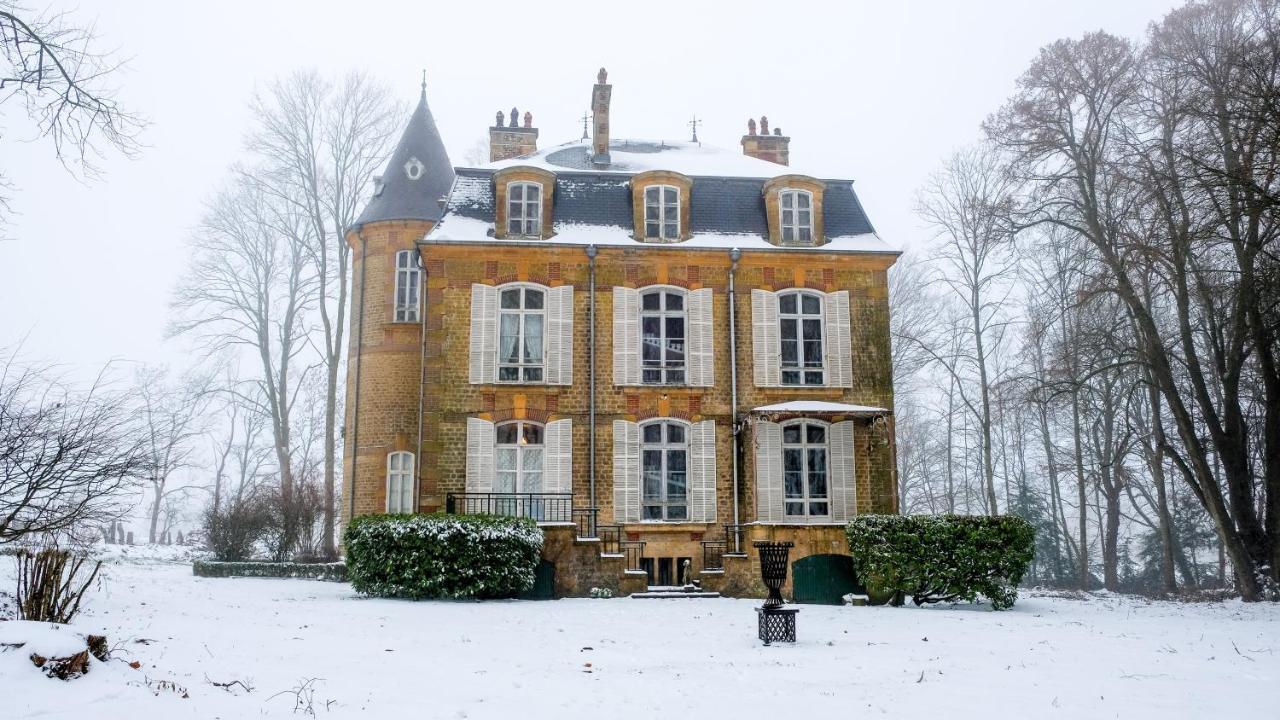 Private Castle With Park - Chateau Guillermo La Moncelle Exterior photo